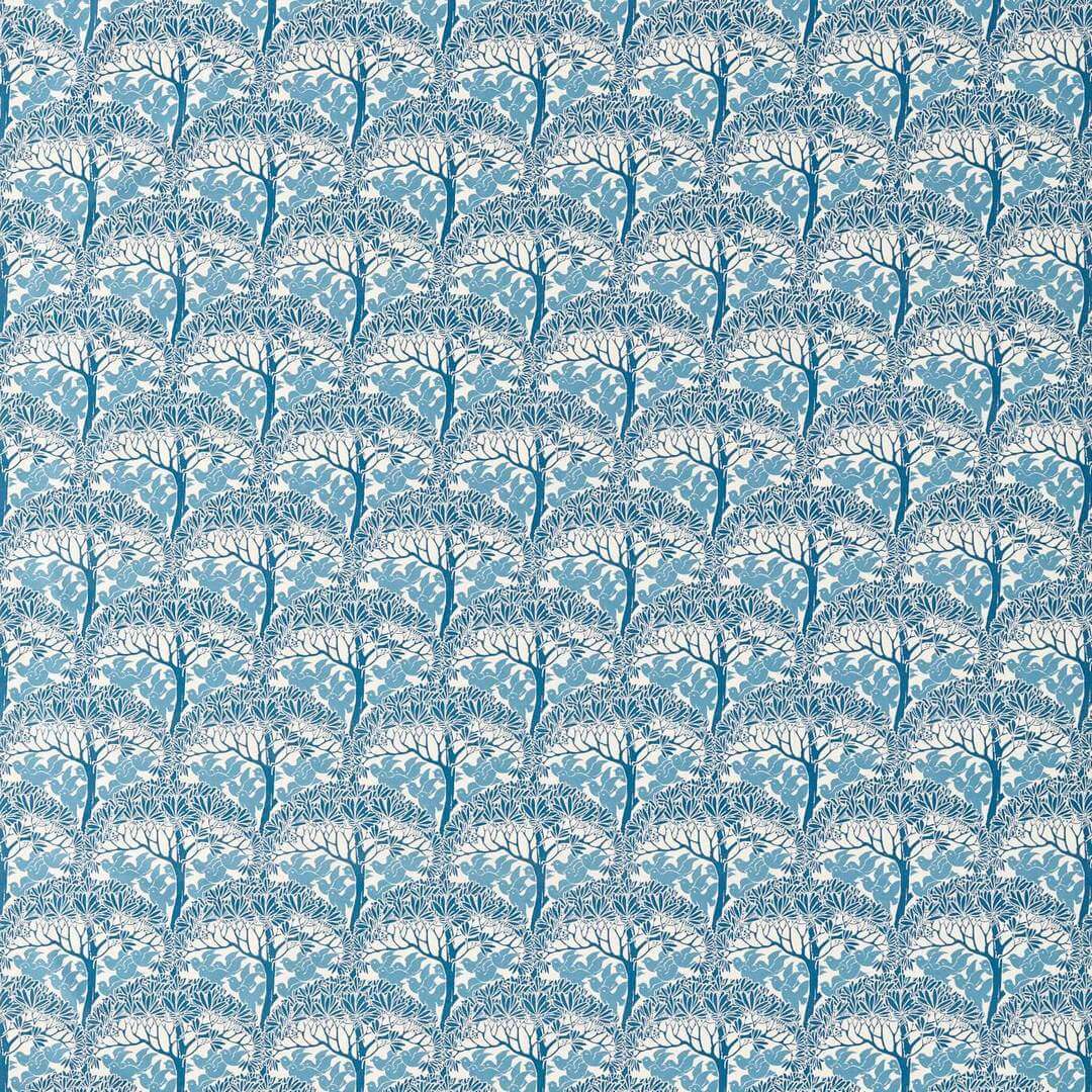 Tkanina bawełniana drzewa i ptaki Morris & Co. 227217 The Savaric Bedford Park Fabric