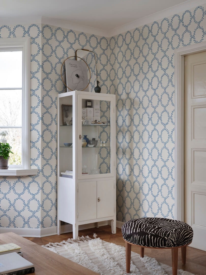 Tapeta roślinna kratownica Sandberg S10390 Wilma Blue Tidlösa