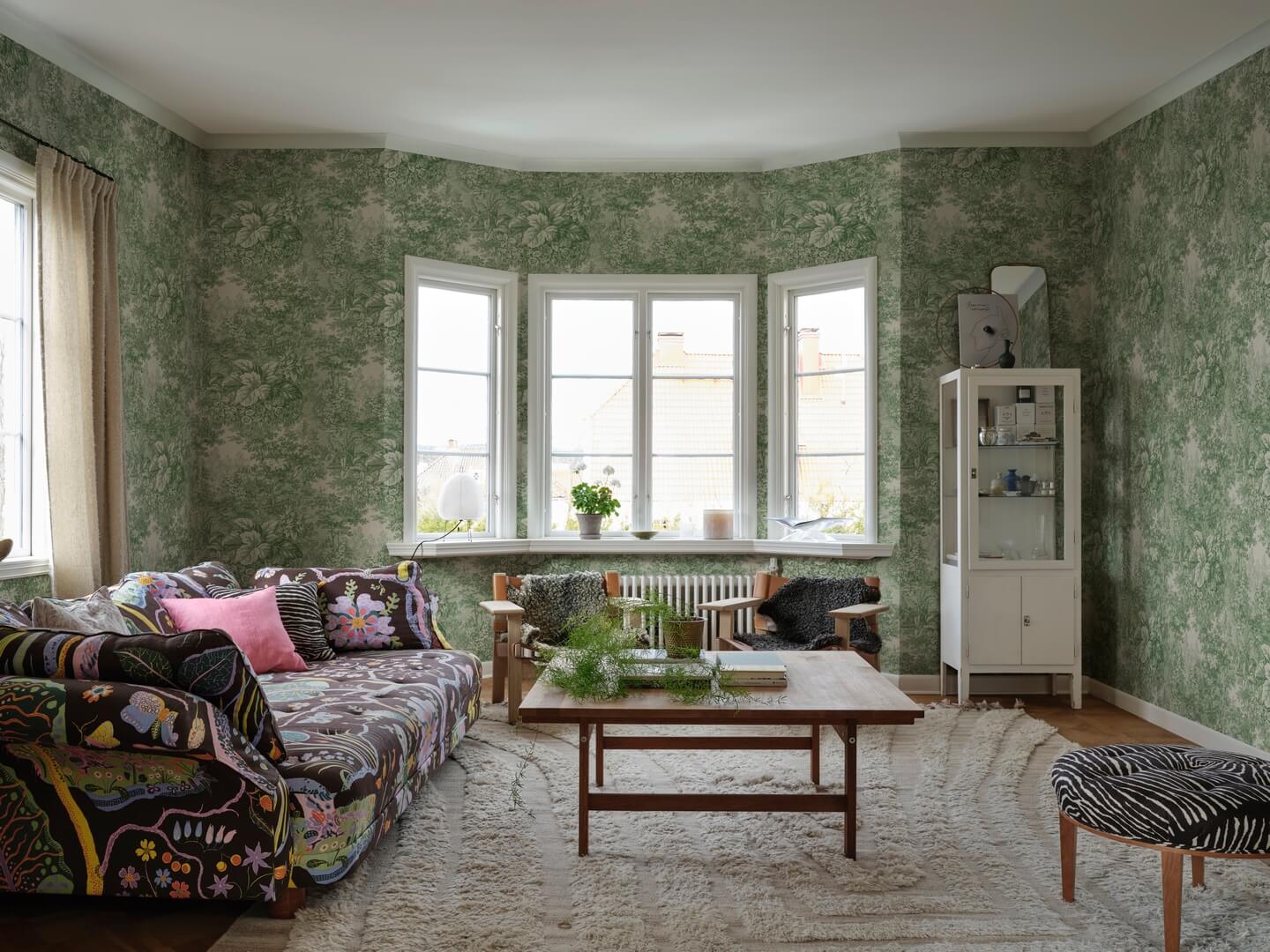 Fototapeta las w stylu Toile de jouy Sandberg S10403 Forest Toile Green Tidlösa