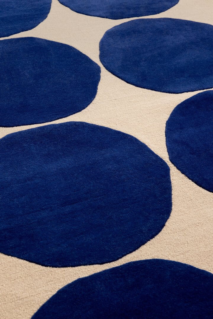 Dywan wełniany geometryczny koła Marimekko Isot Kivet Blue 132508
