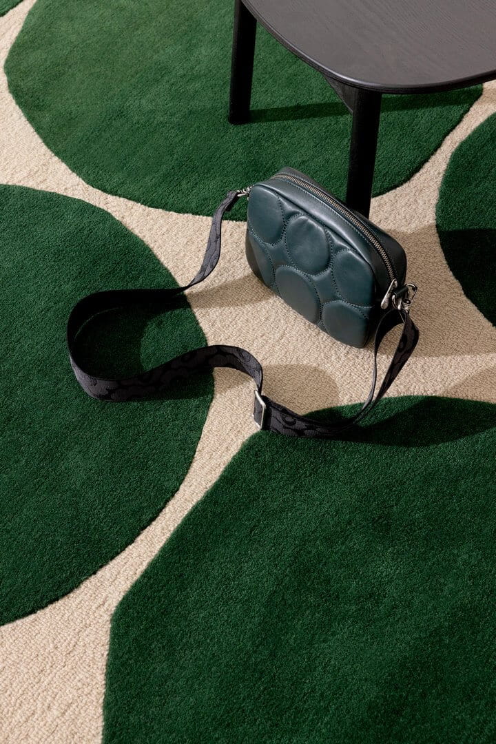 Dywan wełniany geometryczny koła Marimekko Isot Kivet Green 132507