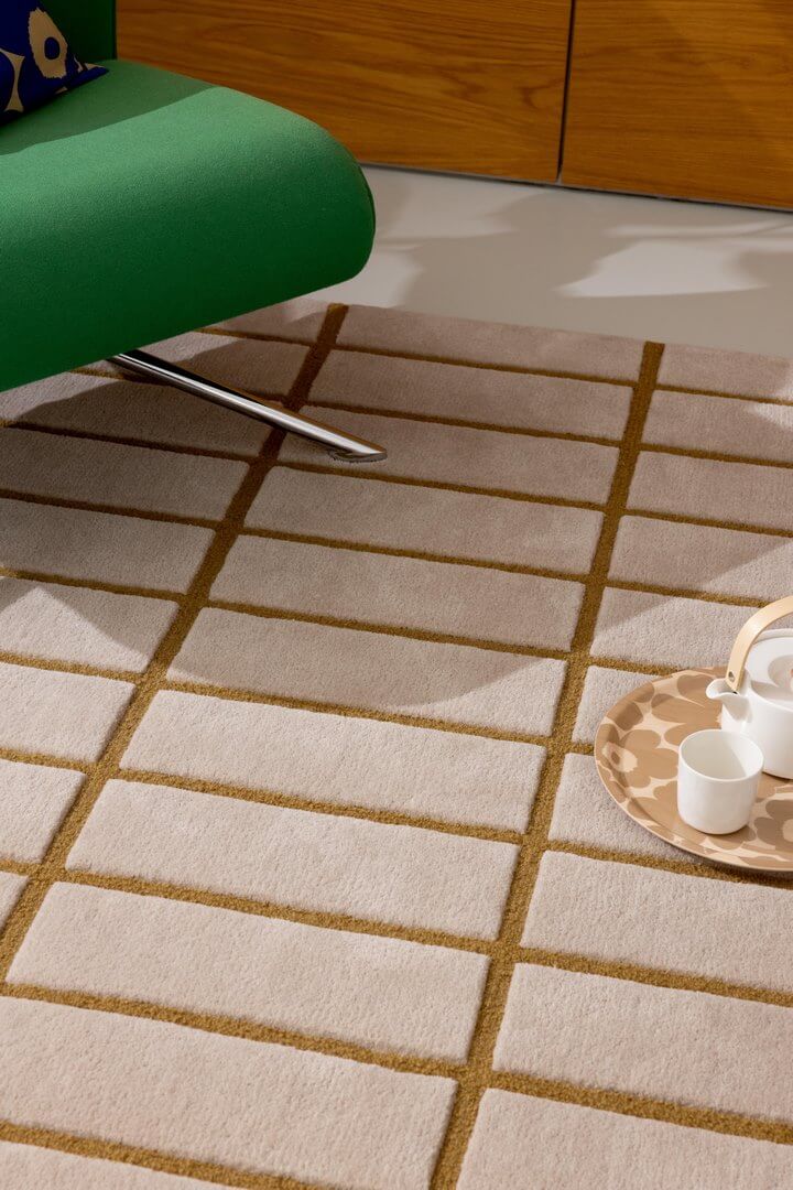 Dywan wełniany w kratkę Marimekko Tiiliskivi Bronze Yellow 132906