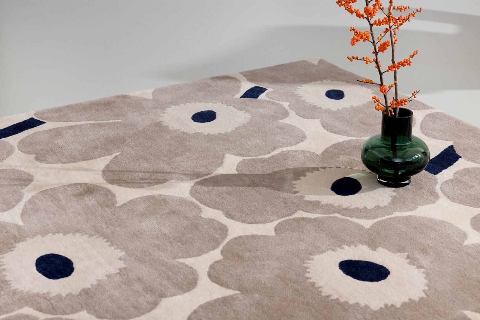 Dywan wełniany kwiaty Marimekko Unikko Greige 132401