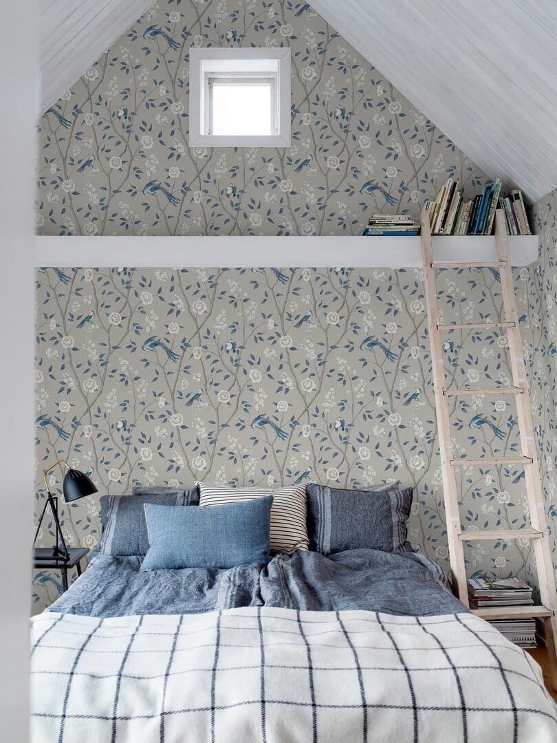 Tapeta botaniczna w stylu chinoiserie Boras Tapeter 6143 Paradise Birds Blue & White