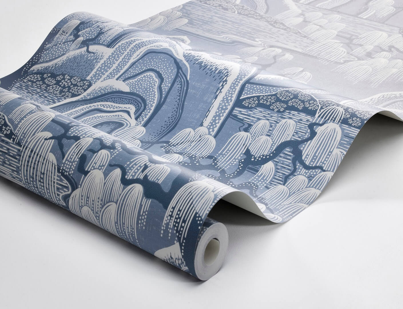 Tapeta japoński ogród Boras Tapeter 6147 Indigo Garden Blue & White