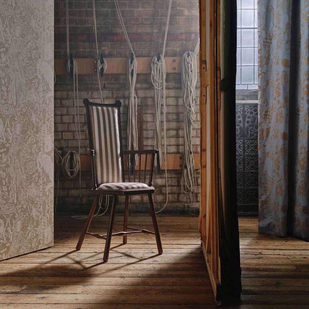 Tapeta gobelinowa Sanderson 217298 Aurelia's Grail Deacon