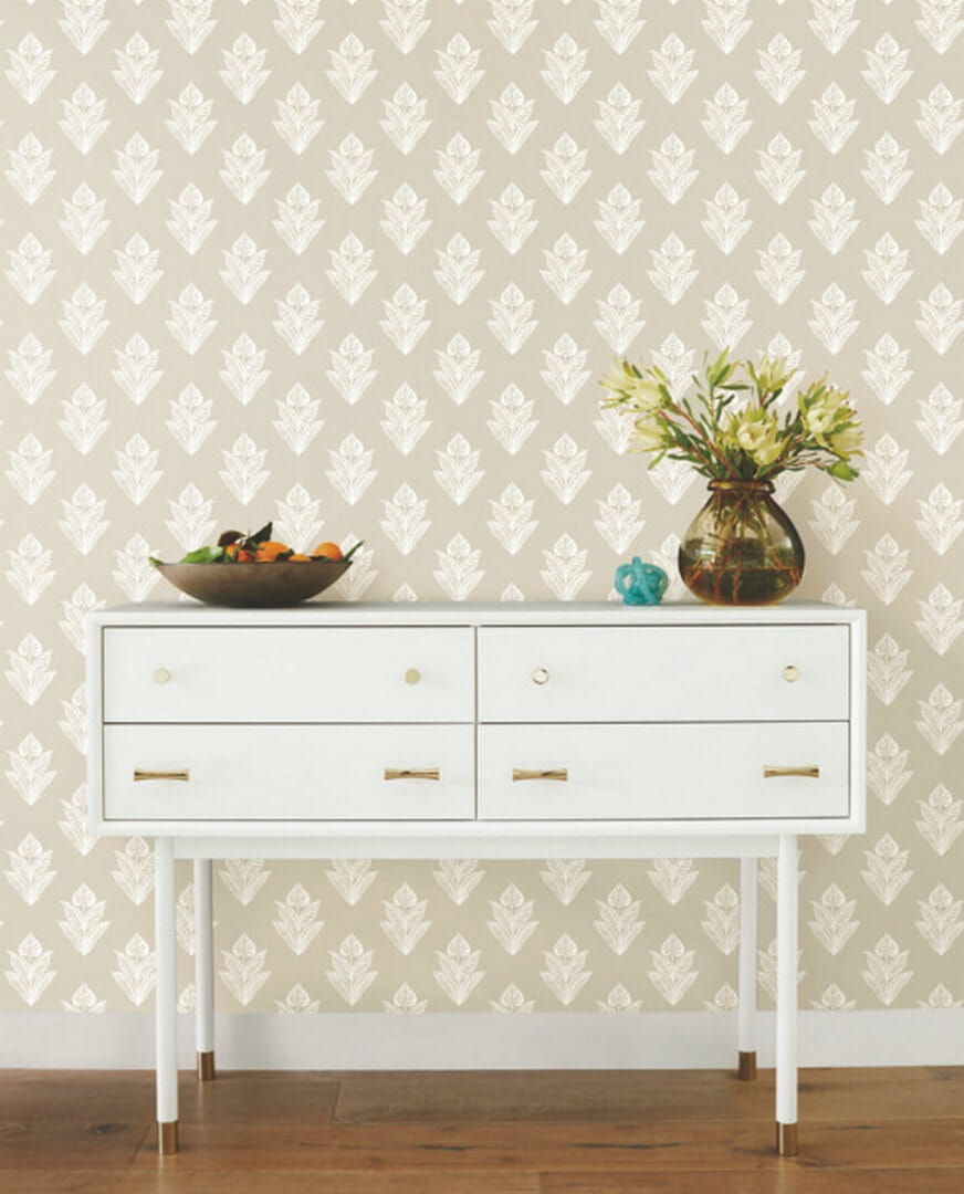 Tapeta kwiaty lotosu York Wallcoverings BW3978 Lotus Motif Black & White