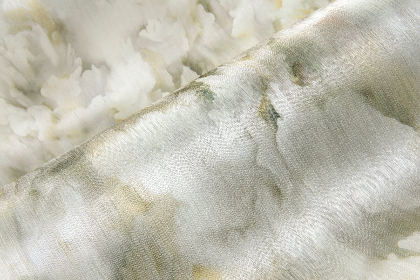 Tapeta tekstylna jedwabna akwarelowa abstrakcja Arte Moooi Silk Bombis MO5011 Green House