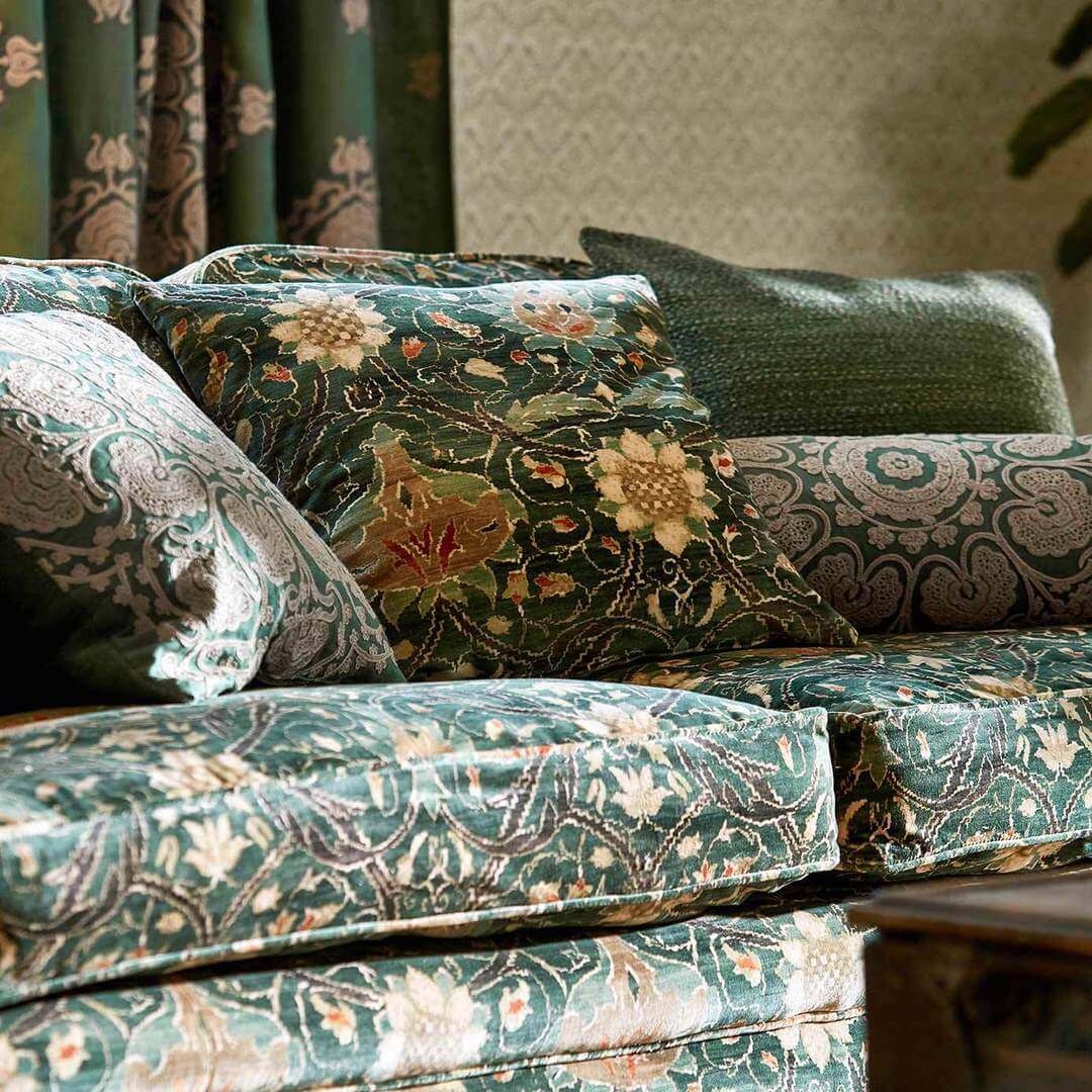 Tkanina welurowa z roślinnym wzorem Morris & Co. 226391 Montreal Velvet Morris & Friends Fabric Volume I