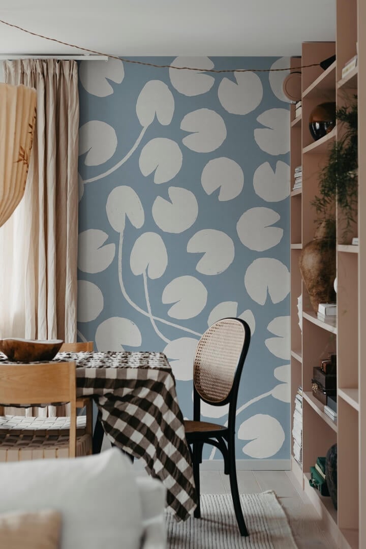 Fototapeta liście lilii wodnych Rebel Walls R20629 Water Lilies Blue Fine Little Day