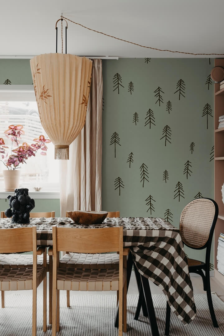 Fototapeta drzewa Rebel Walls R20636 Tall Dark Green Fine Little Day