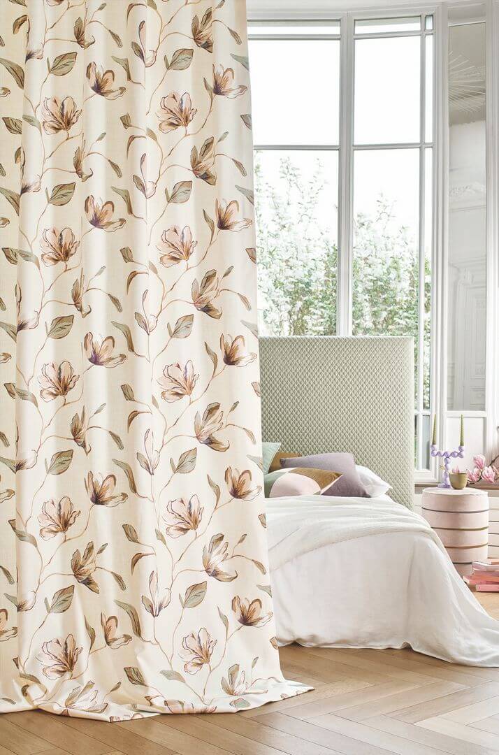 Tkanina haftowana w kwiaty magnolii Camengo 49170326 Magnolia