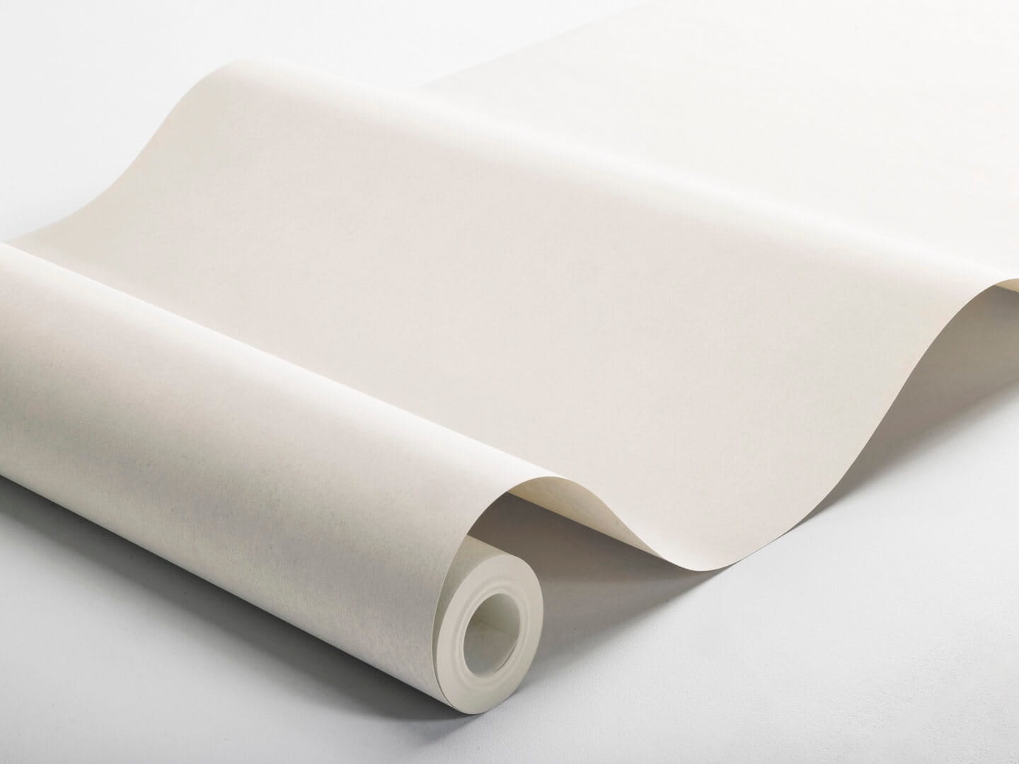 Tapeta minimalistyczna z pociągnięciami pędzla Boras Tapeter 5050 Shades Alabaster Shades
