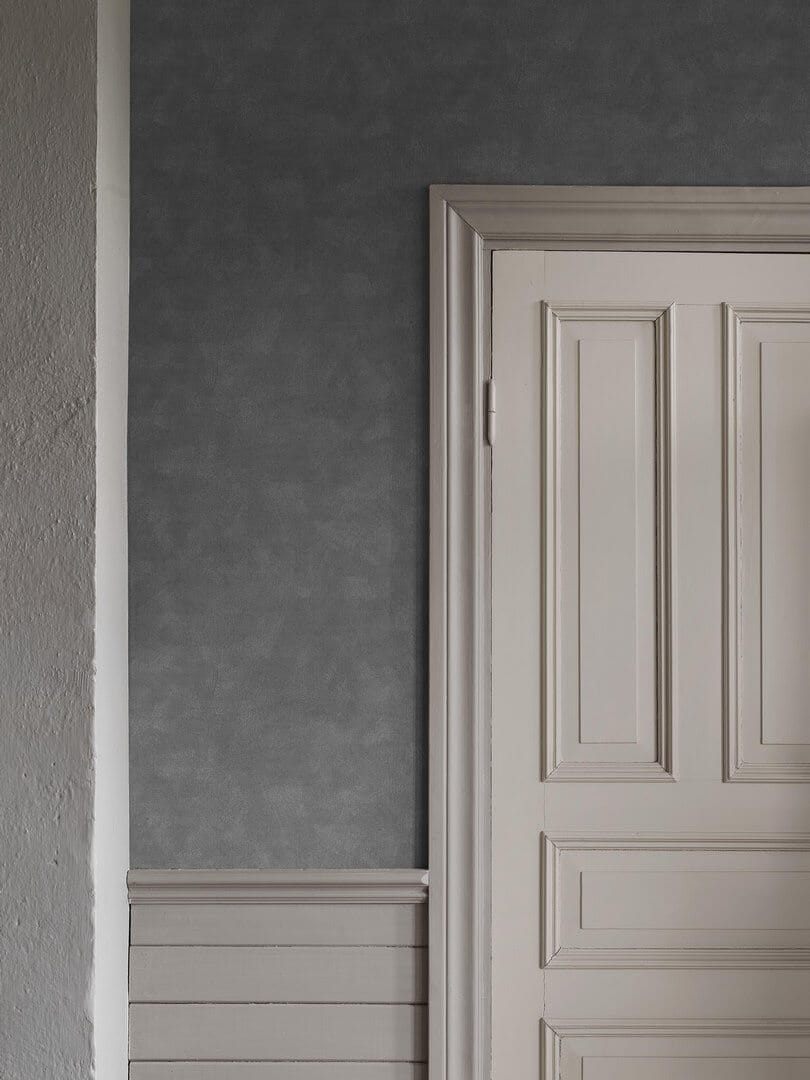 Tapeta minimalistyczna z pociągnięciami pędzla Boras Tapeter 5079 Shades Chromite Shades