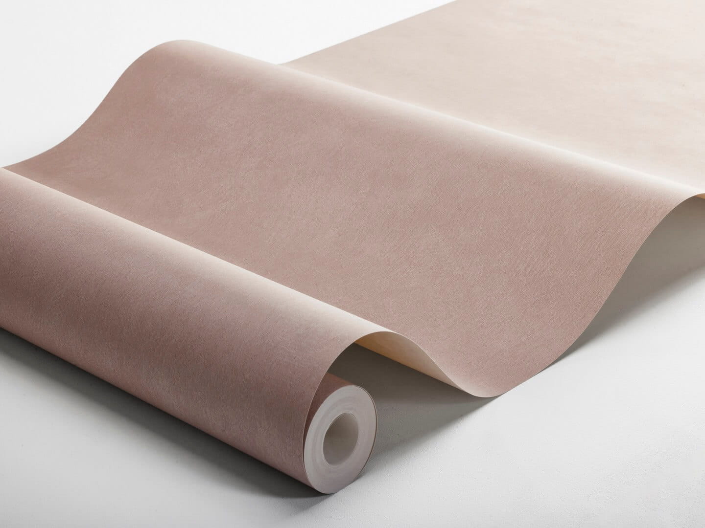 Tapeta minimalistyczna z pociągnięciami pędzla Boras Tapeter 6102 Shades Rhodonite Shades