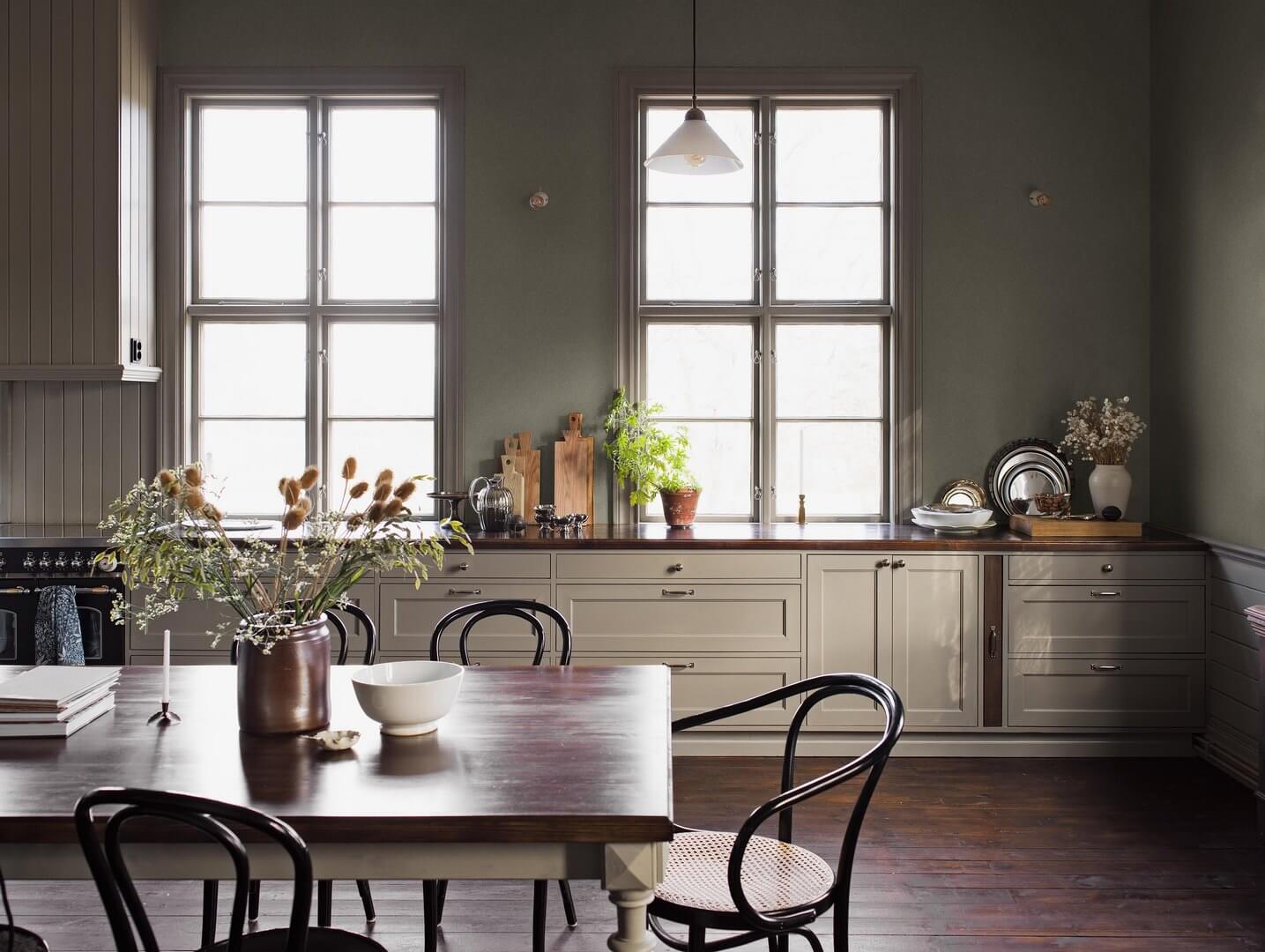Tapeta minimalistyczna imitująca tkaninę Boras Tapeter 6130 Canvas Olive Shades