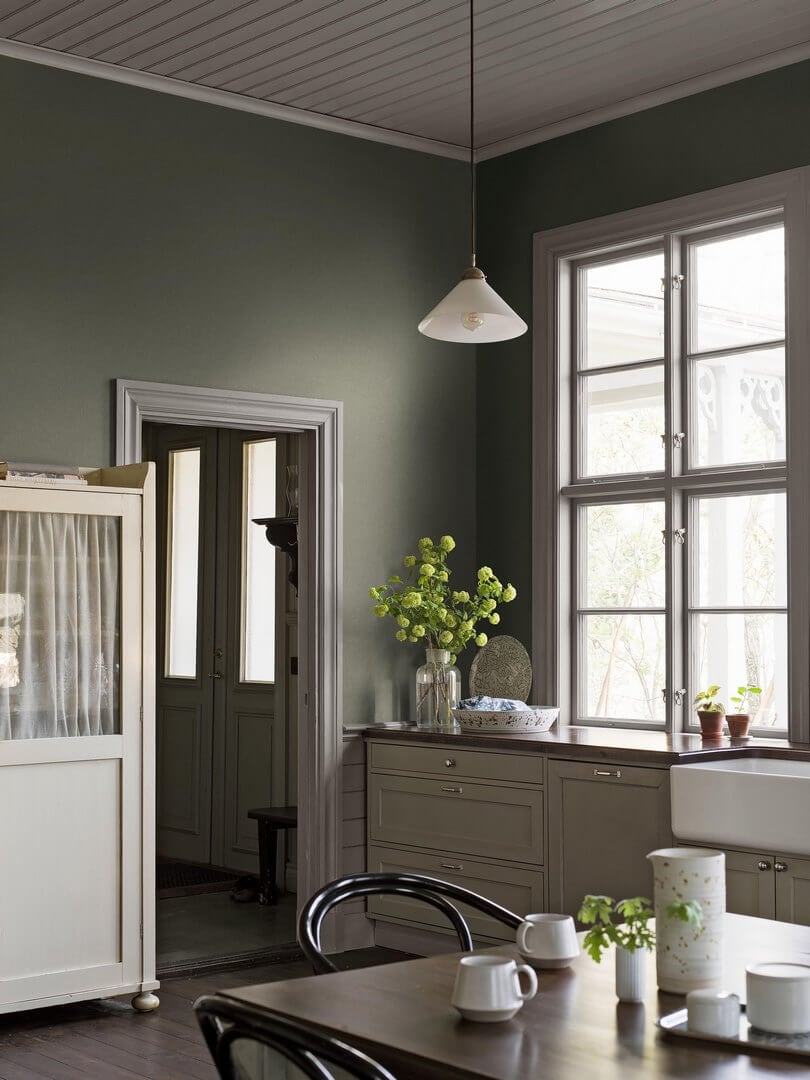 Tapeta minimalistyczna imitująca tkaninę Boras Tapeter 6130 Canvas Olive Shades