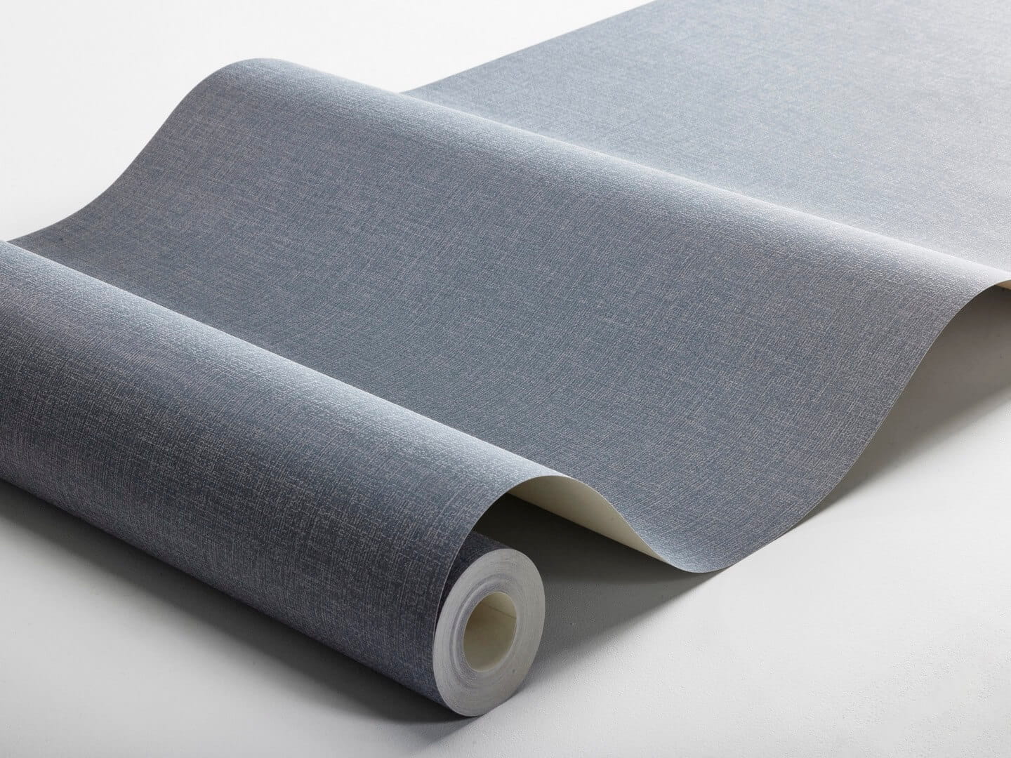 Tapeta minimalistyczna imitująca tkaninę Boras Tapeter 6134 Canvas Indigo Shades