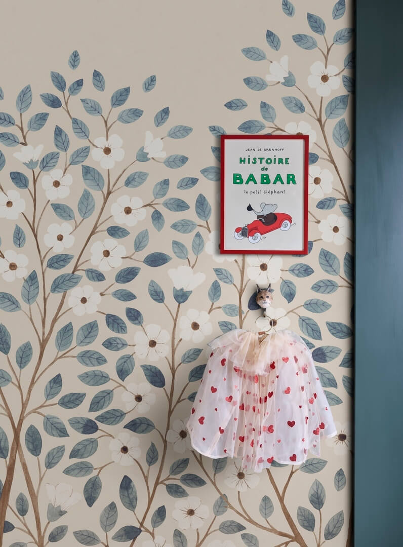 Fototapeta kwitnące drzewa Rebel Walls R20006 Blossom Tree Blue Family Fun