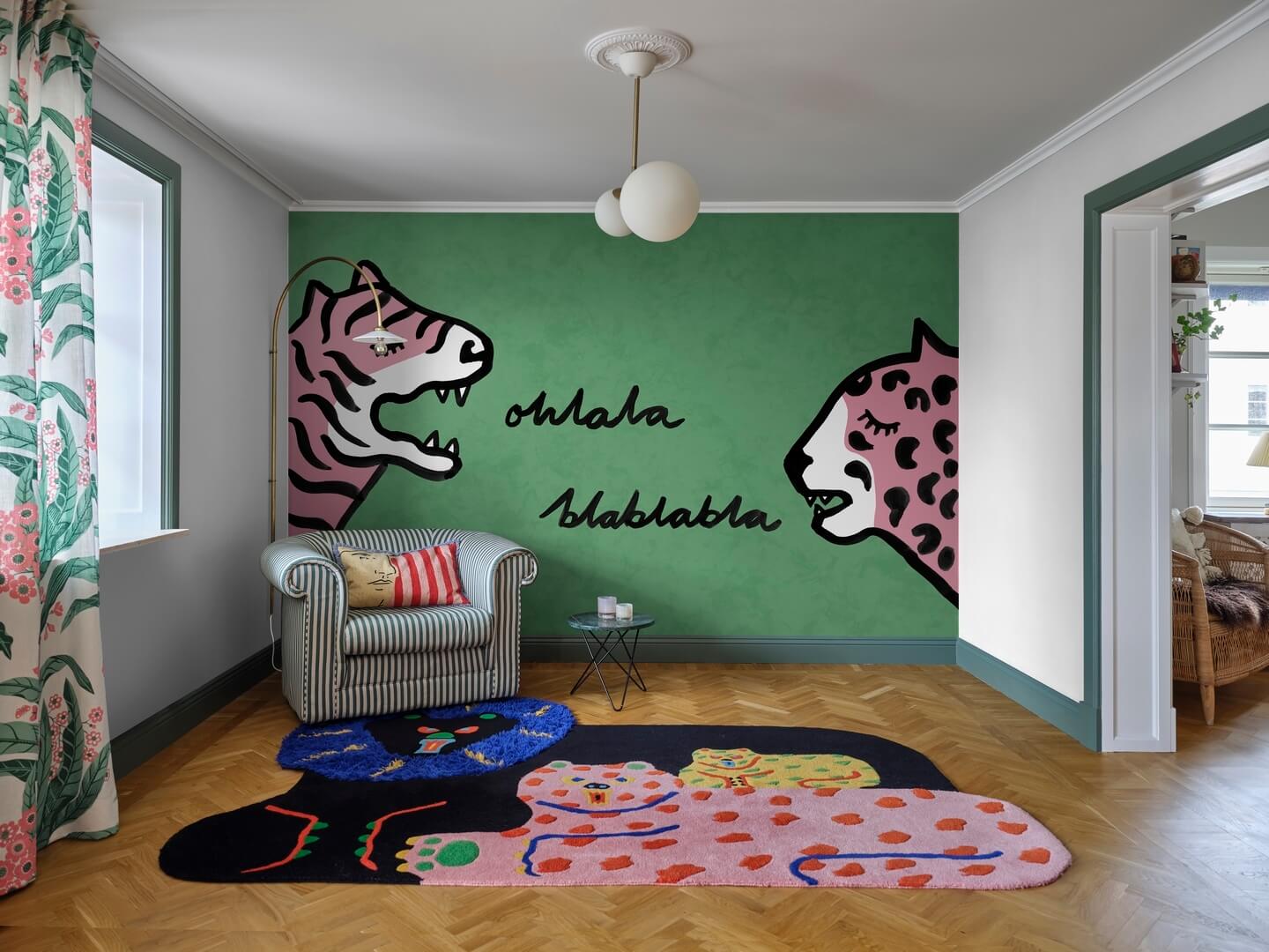 Fototapeta rozmawiające dzikie koty Rebel Walls R20621 Cat Talk Green Family Fun