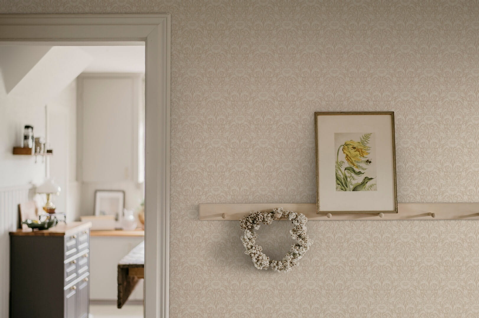 Tapeta roślinne medaliony Sandberg S10570 Emil Beige Tradgarden