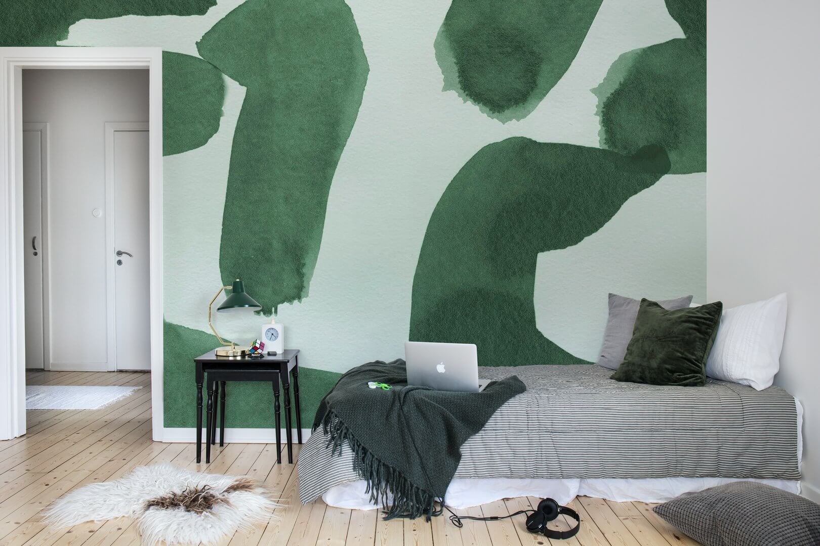 Fototapeta abstrakcyjna Rebel Walls R21164 Wiggle Shapes Green Hot Pops
