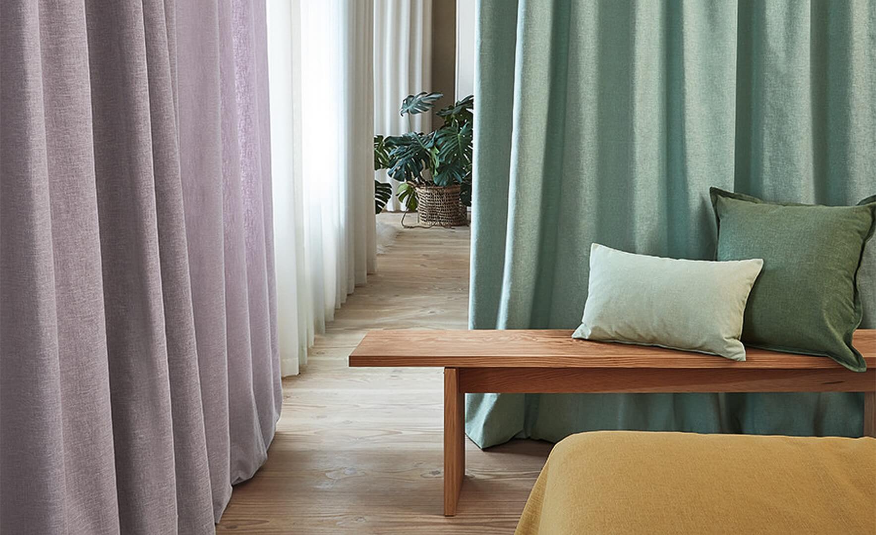 Tkanina dekoracyjna jednokolorowa matowa Villa Nova V3595/28 Havana - 302 cm szer.