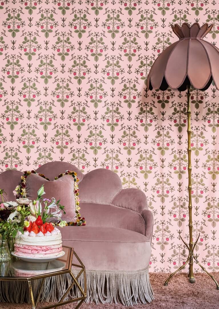 Tapeta roślinny ornament z truskawkami Cole & Son 127/2013 Strawberry Classics Collection Vol.I