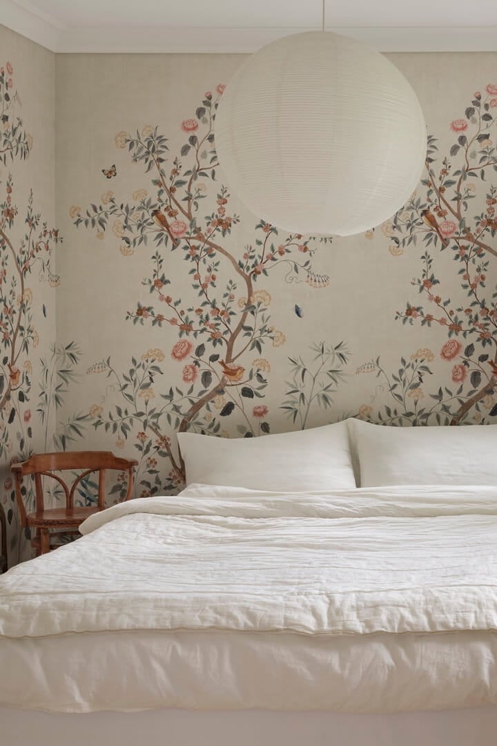 Fototapeta botaniczna w stylu chinoiserie Sandberg S10588 Eleonora Misty Blue Herbarium