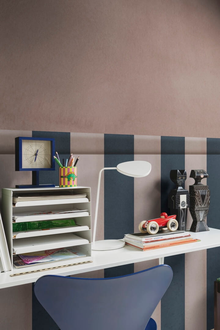Fototapeta paski i akwarelowe pociągnięcia Rebel Walls R21264 Striped Panel Pink Symbolic