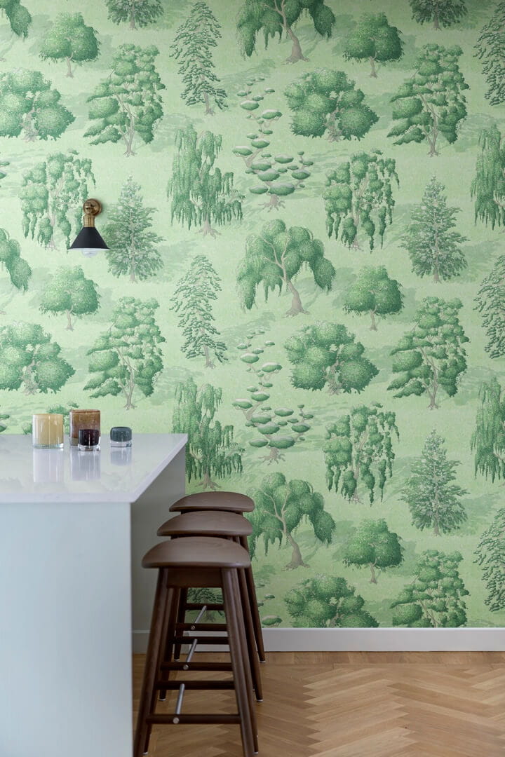 Fototapeta mityczny las Rebel Walls R21045 Yggdrasil Forest Green Sam Wilde