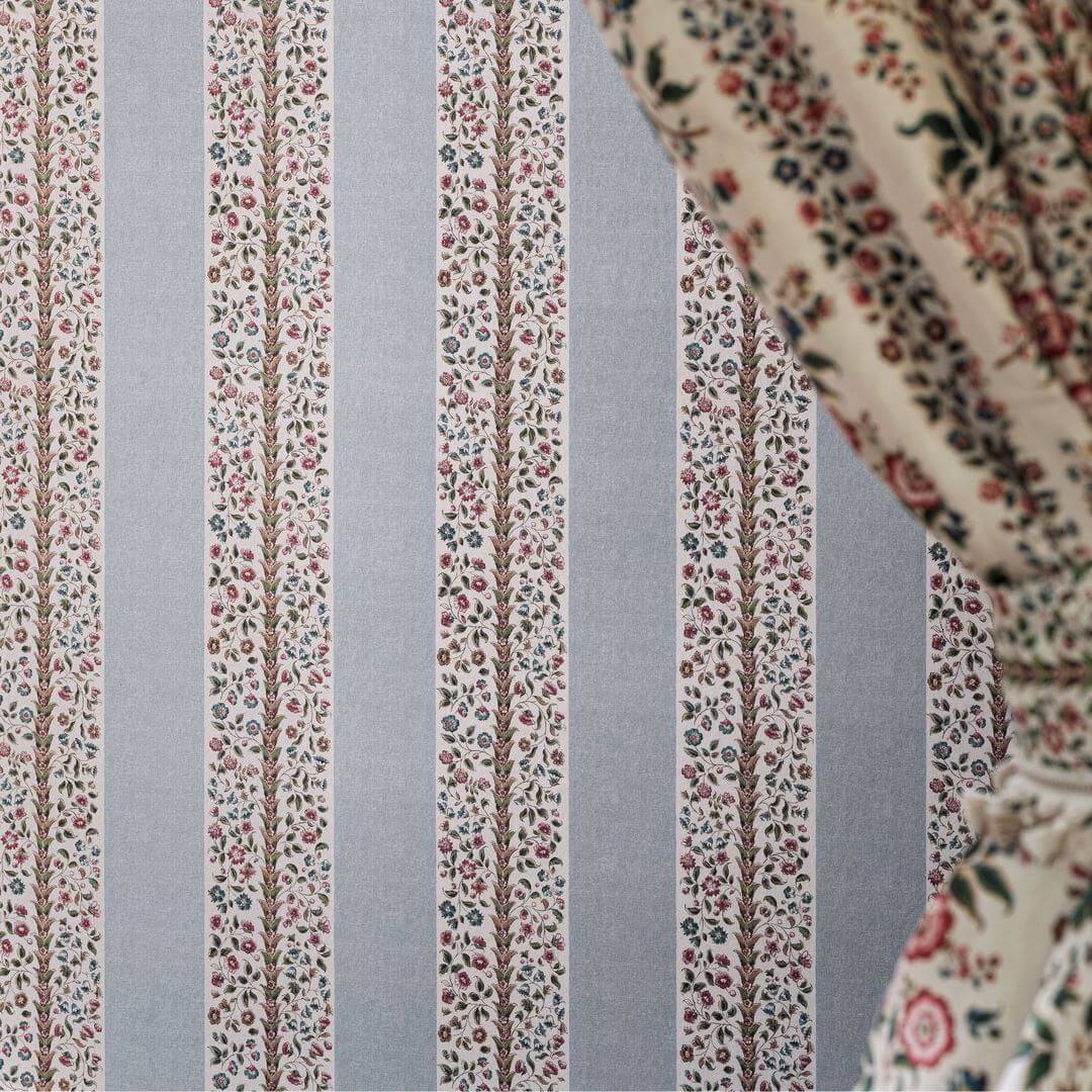 Tapeta roślinne pasy Sanderson 217486 Pergola Stripe Highgrove