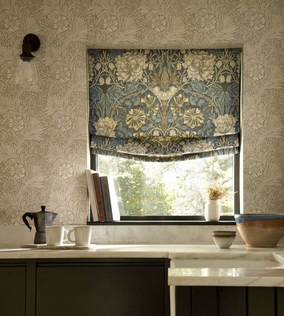 Tkanina bawełniana Morris & Co. 227242 Honeysuckle & Tulip Morris & Friends Fabric Volume II