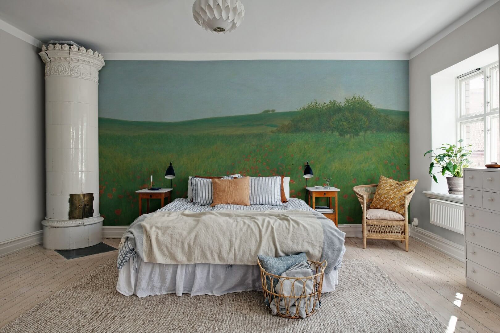 Fototapeta malarskie pola maków Rebel Walls R21537 Poppy Landscape Summer Hot Pops