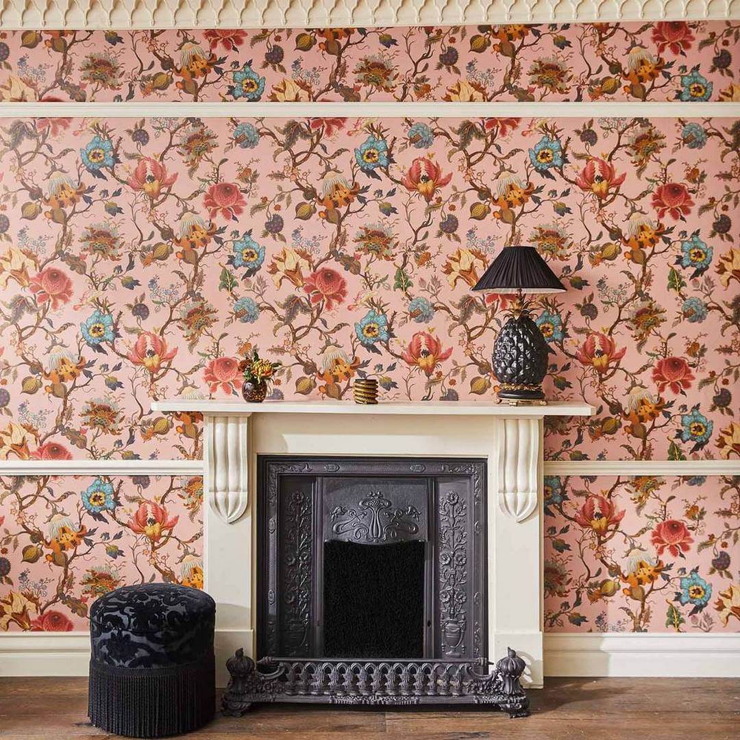 Tapeta kwiatowa w stylu jakobińskim House of Hackney Artemis Blush