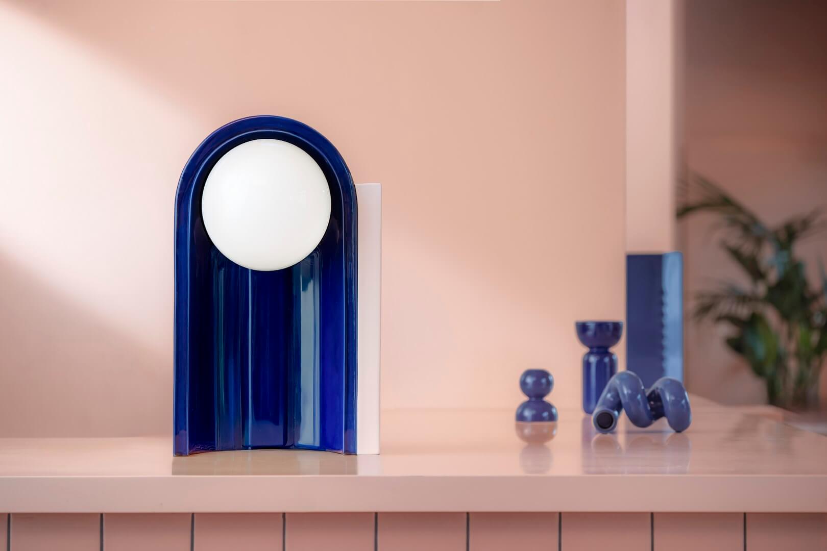 Lampa stołowa ceramiczna Ferroluce C2810 Crema + Blu Robot Cleo Deco