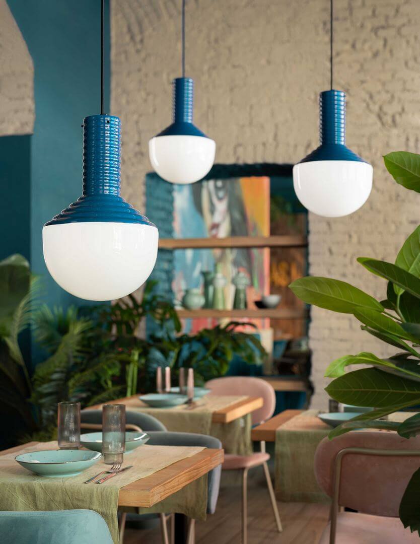 Lampa wisząca z kulistym kloszem Ferroluce C2730 Arancio Poke Selaron Deco