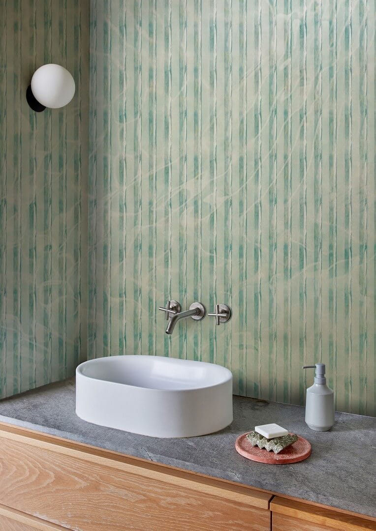 Fototapeta pionowe linie inspirowane naturą Wall&Deco WET_RS2502 Reedscape WET SYSTEM 2025