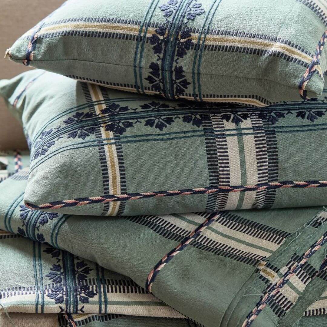 Tkanina w kratę bawełniana Morris & Co. X The Huntington Hanover Check 237698 The Unfinished Works Stripes