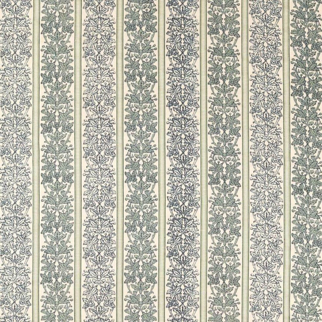Tkanina w pasy z liśćmi dębu Morris & Co. X The Huntington Oak & Blossom Weave 237668 The Unfinished Works Handcrafted