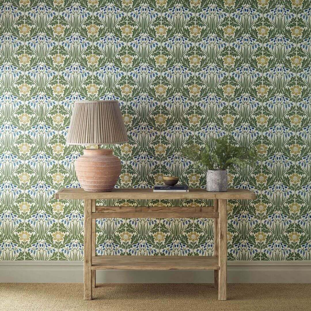 Tapeta roślinna z dzwonkami i zawilcami Morris & Co. x The Huntington Woodbell & Anemone 217572 The Unfinished Works