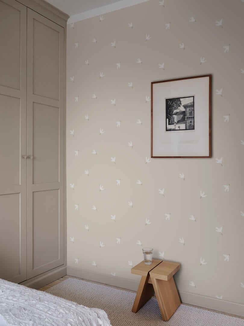 Tapeta ptaki Sandberg S10625 Frida Sandstone Familjen