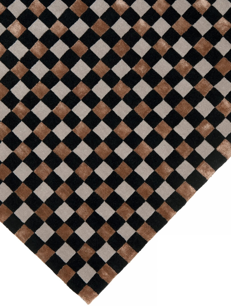 Dywan szachownica Carpets & More X Magda Fornal 5018 FLICKER BLACK GREY BROWN Classics