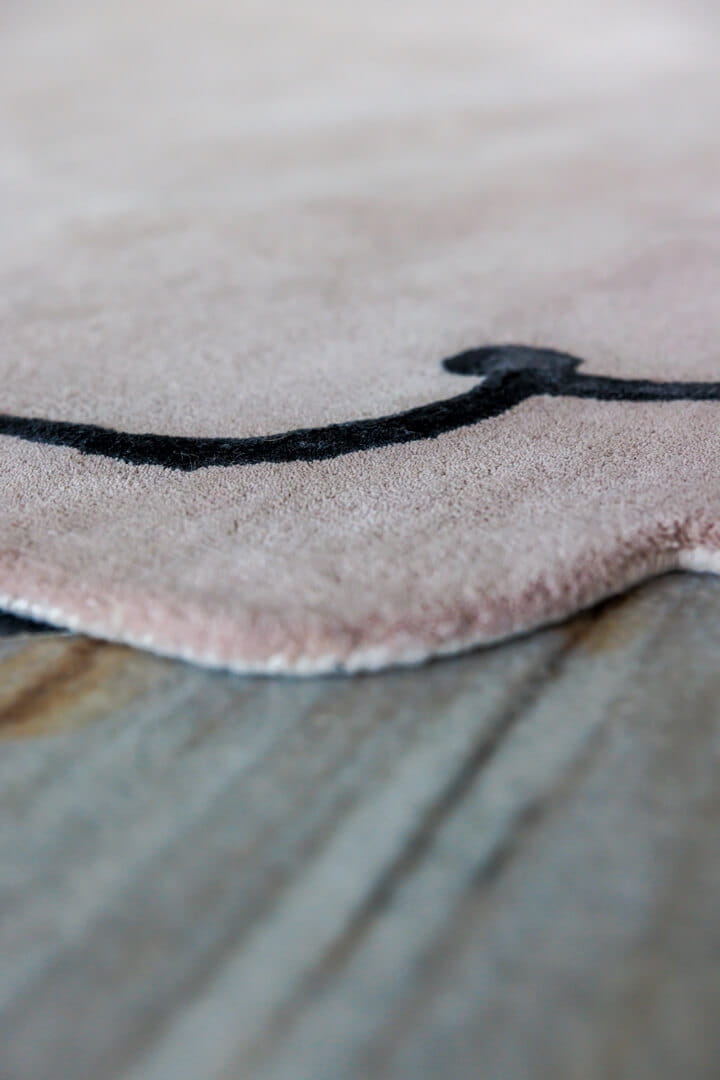 Dywan klasyczny Carpets & More X Magda Fornal 5024 COOKIE PINK BLACK Classics