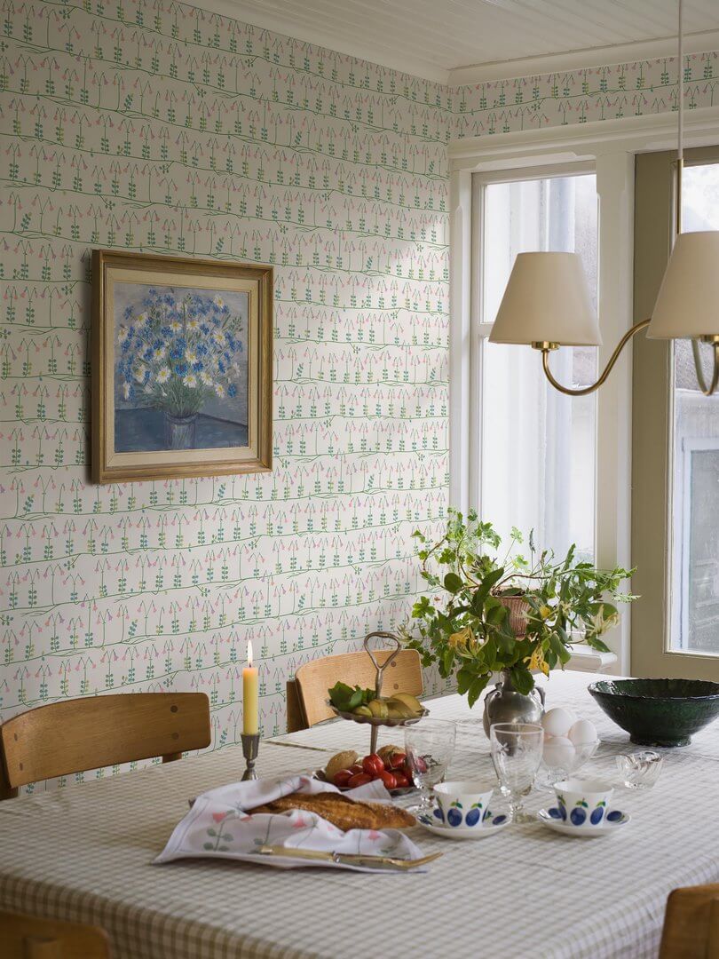 Tapeta stylizowane kwiaty Boras Tapeter 1373 Stig Lindberg Linnea Scandinavian Designers