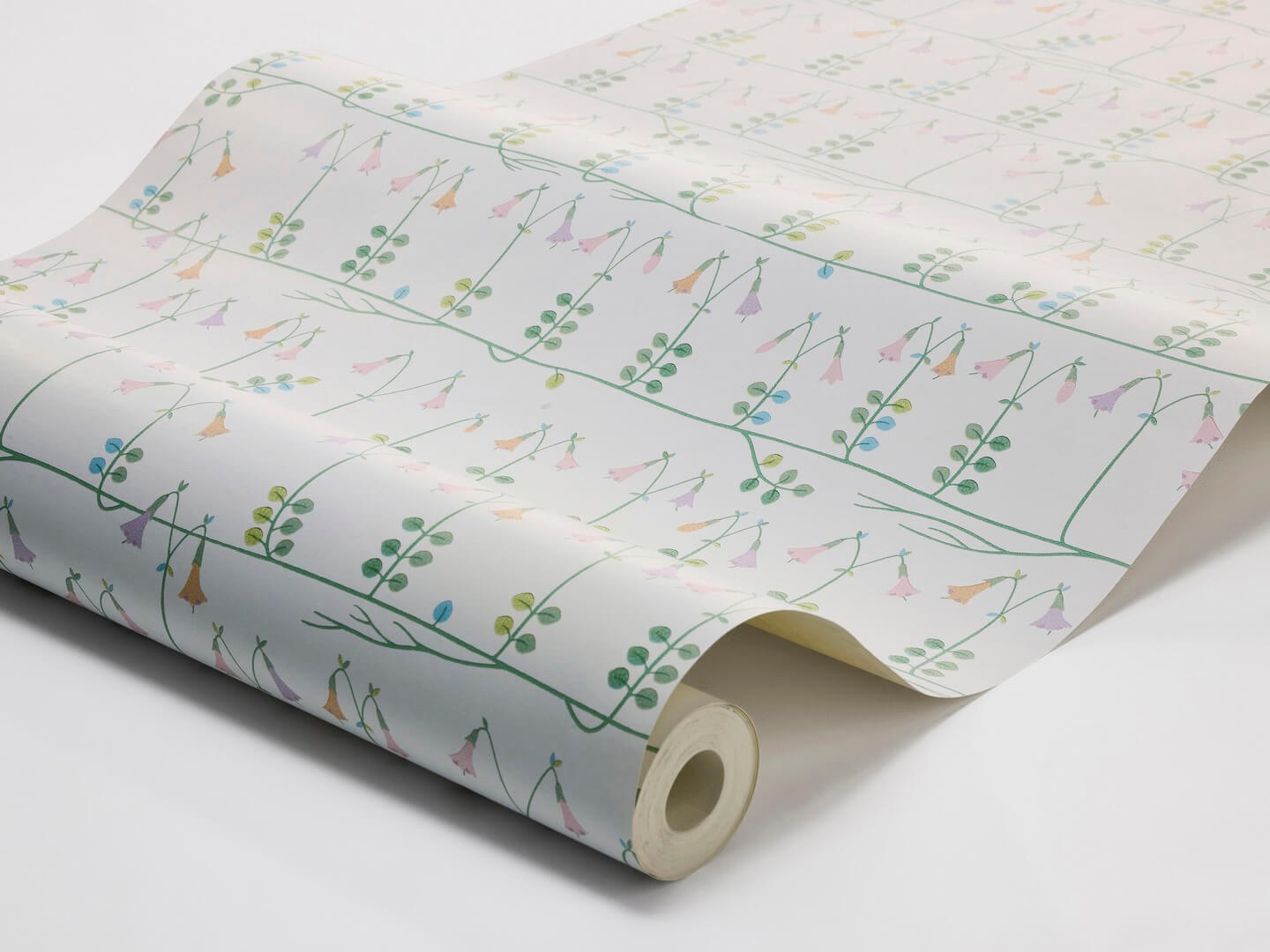 Tapeta stylizowane kwiaty Boras Tapeter 1373 Stig Lindberg Linnea Scandinavian Designers