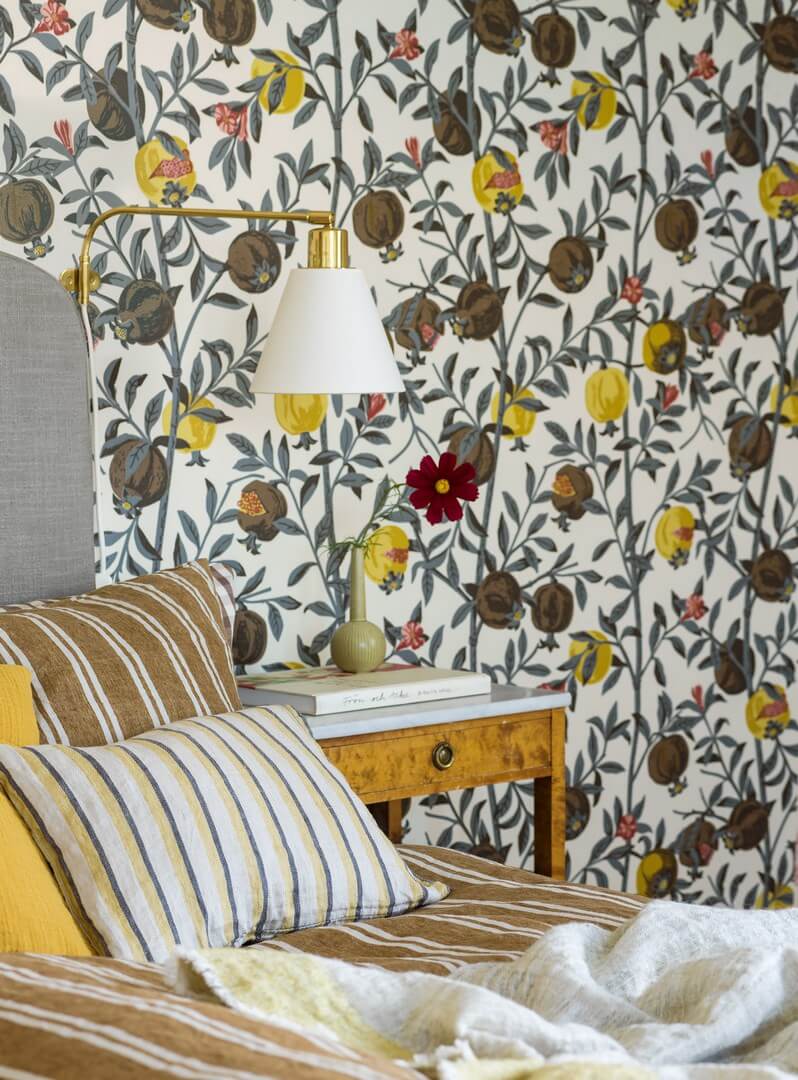 Tapeta owoce granatu Boras Tapeter 1959 Gocken Jobs Granatäpple Scandinavian Designers