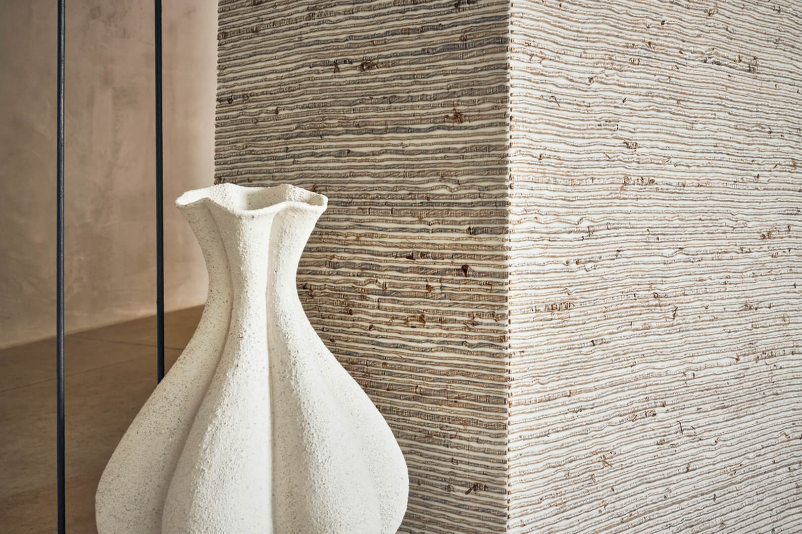 Tapeta naturalna z subtelną metaliczną nitką CMO Paris WAB 13 02 Abaca Métal Natural Essence 2