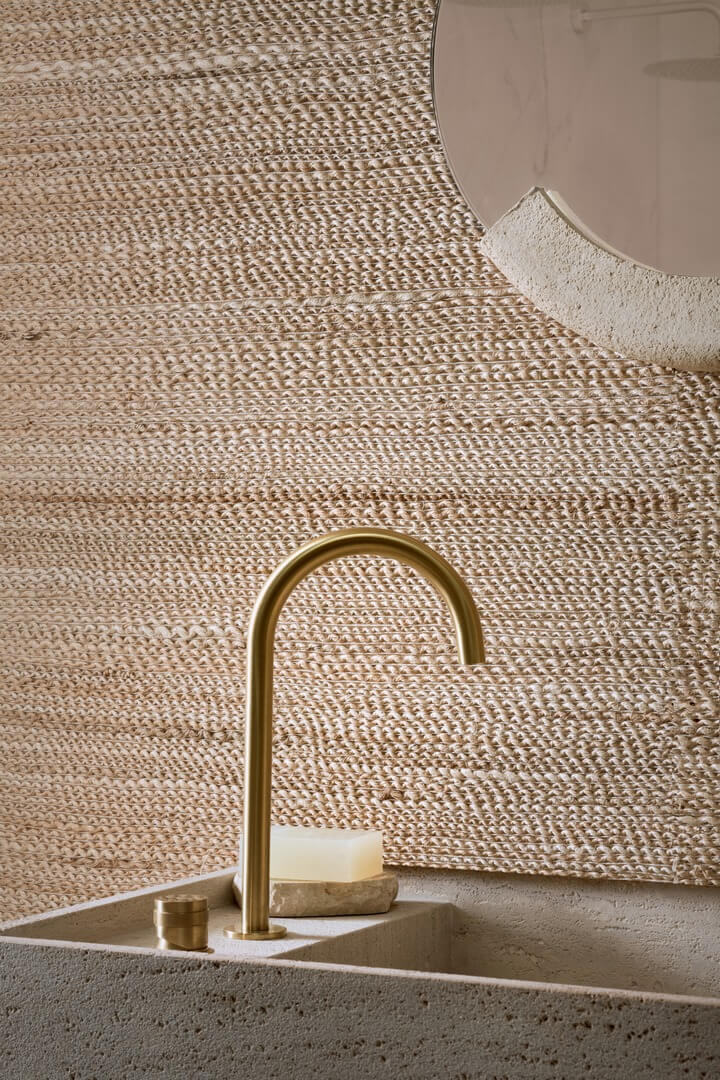 Tapeta naturalna z włókien abaki - poziome pasma CMO Paris WAB 08 20 Abaca Tressé Abaca Wallcovering