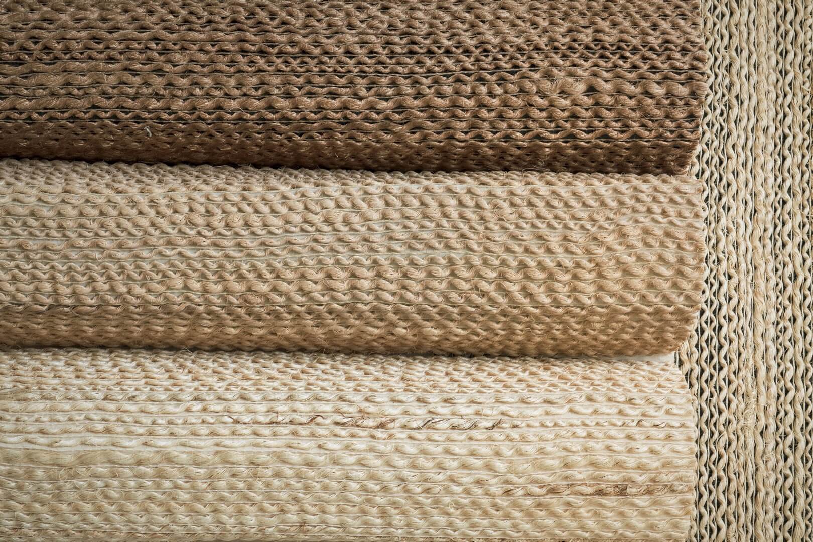 Tapeta naturalna z włókien abaki - poziome pasma CMO Paris WAB 08 75 Abaca Tressé Abaca Wallcovering